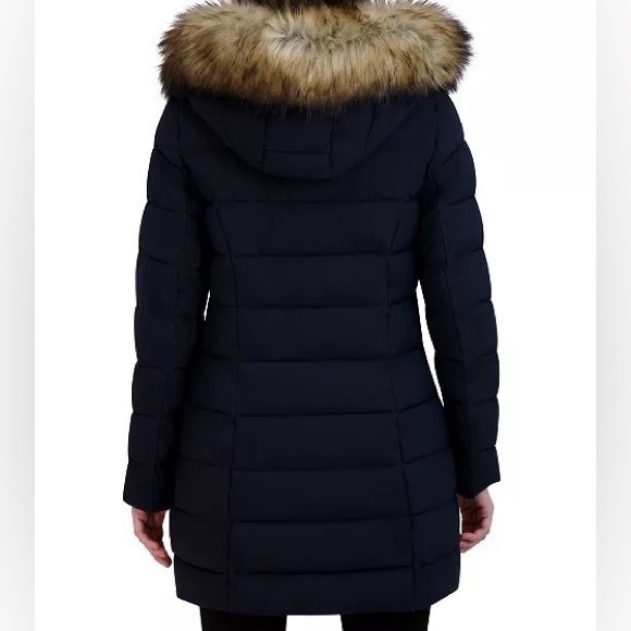 Women's Stretch Faux-Fur Trim Hooded Puffer Coat - Laundry by Shelly Segal - Picture 7 of 8